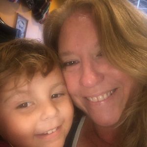 Meet your Posher, Suzanne